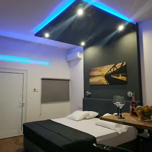 Takis Apartman